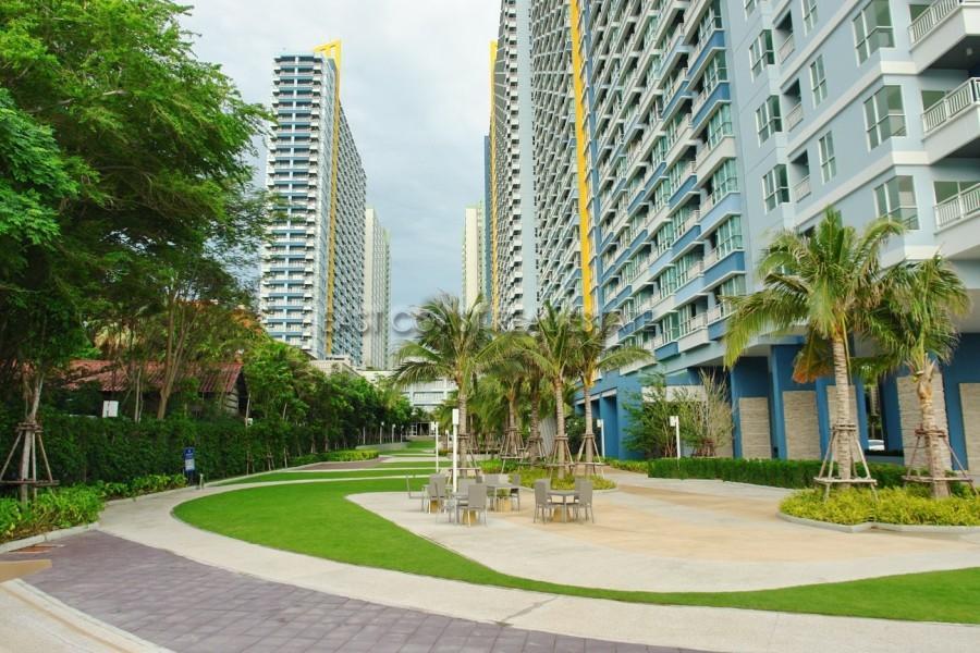 Lumpini Parkbeach Pattaya Pool View Джомтьєн-Біч Екстер'єр фото